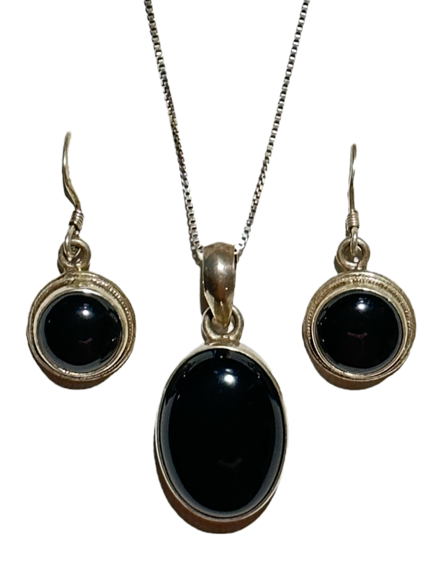 Onyx Oval